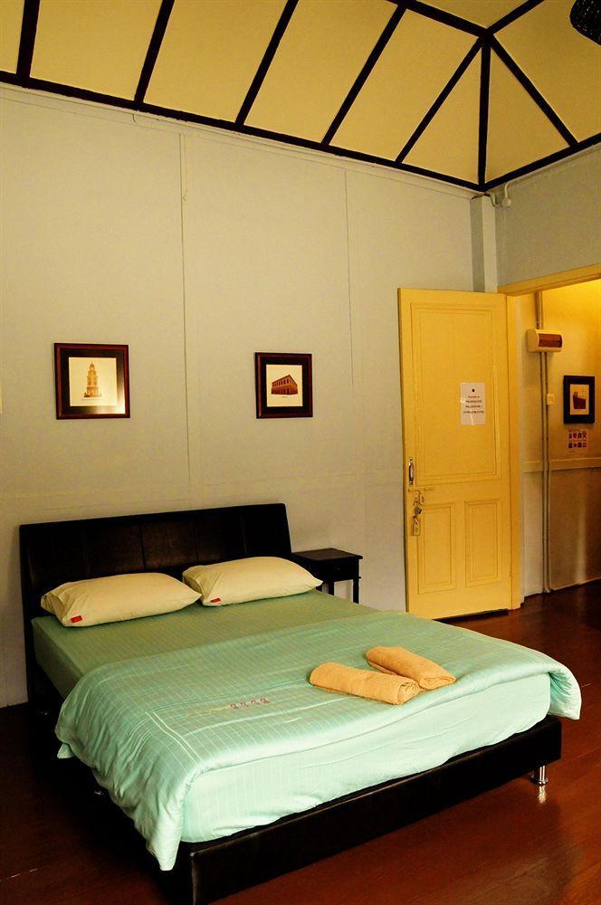 Palanquinn Heritage Suites George Town Exteriör bild