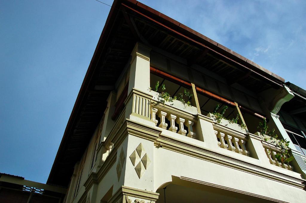 Palanquinn Heritage Suites George Town Exteriör bild