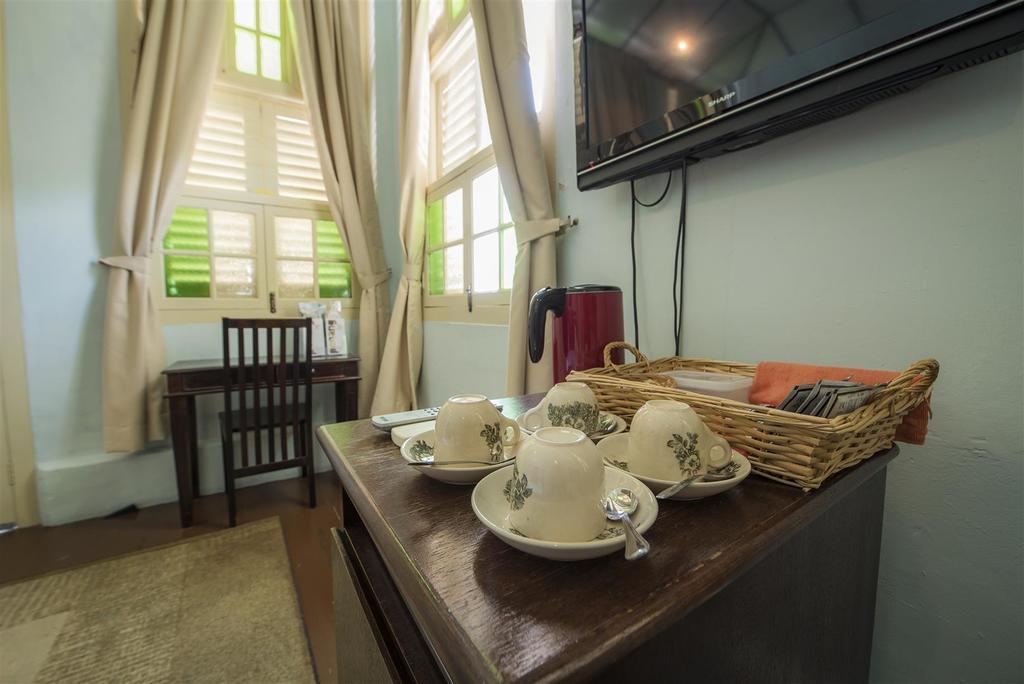 Palanquinn Heritage Suites George Town Exteriör bild