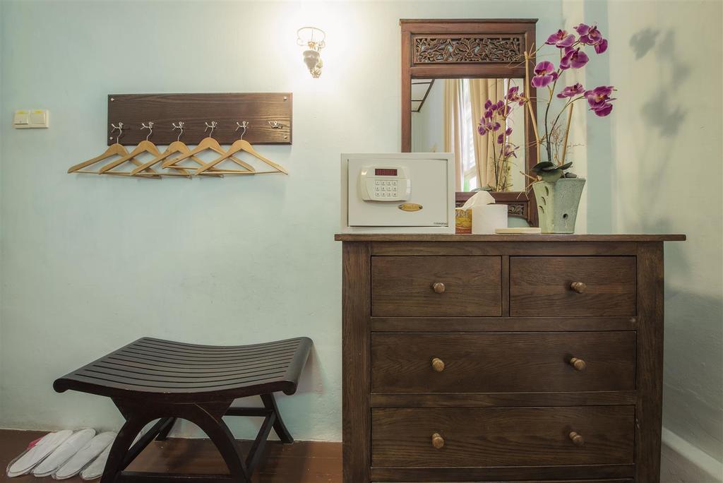 Palanquinn Heritage Suites George Town Exteriör bild