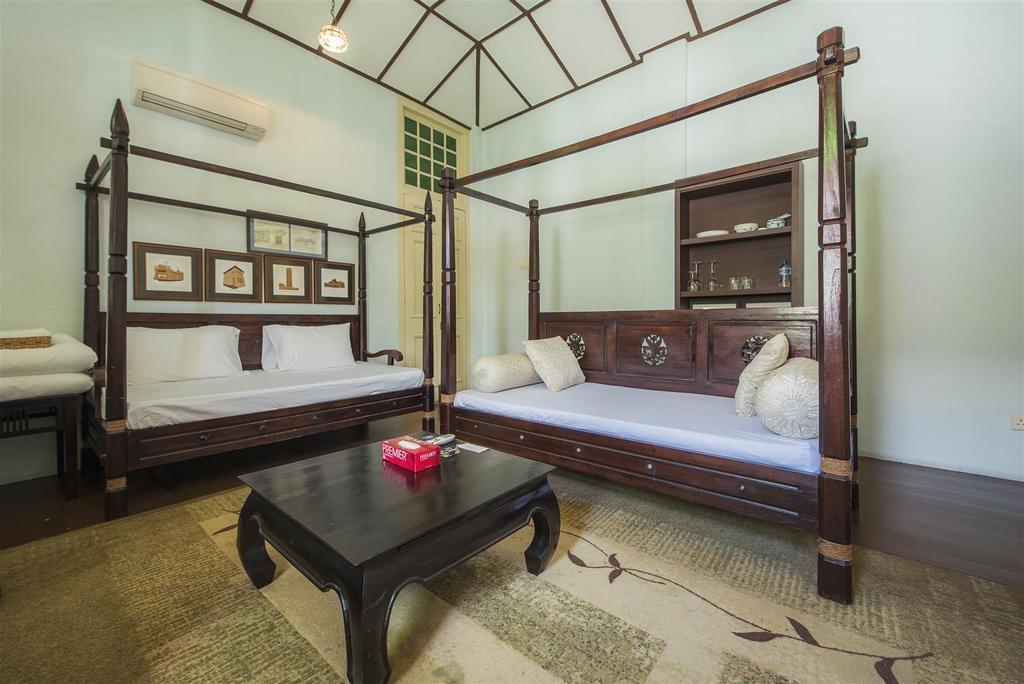 Palanquinn Heritage Suites George Town Exteriör bild