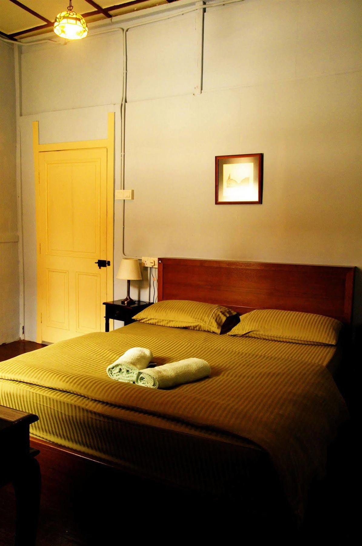 Palanquinn Heritage Suites George Town Exteriör bild